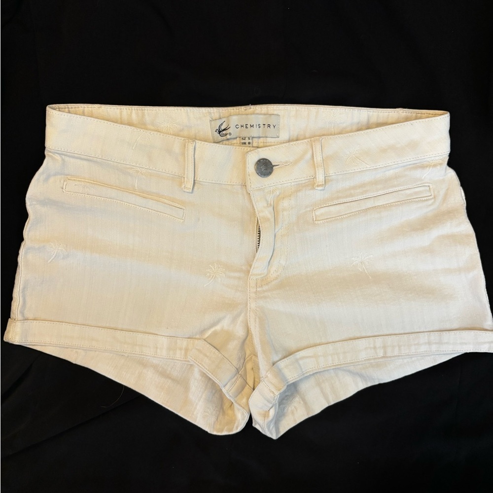Chemistry Women's White Palm Tree Shorts